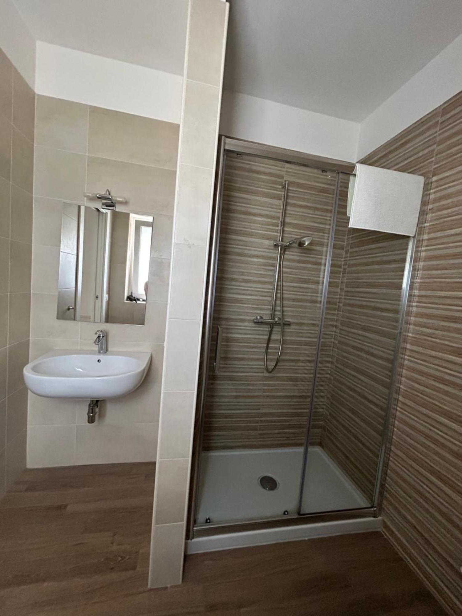 Residence Petroni 16 Bari Ngoại thất bức ảnh